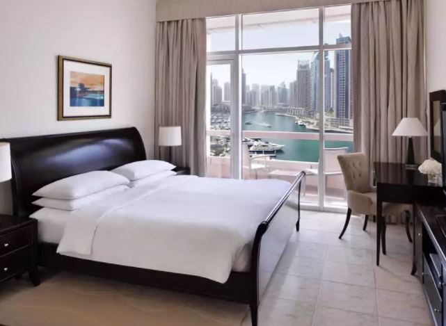 Dubai Marriott Harbour Hotel Suites Interior6