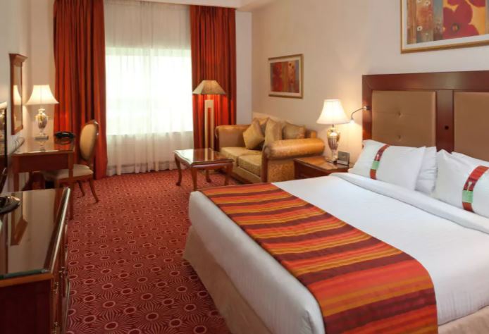 Holiday Inn Bur Dubai Interior1