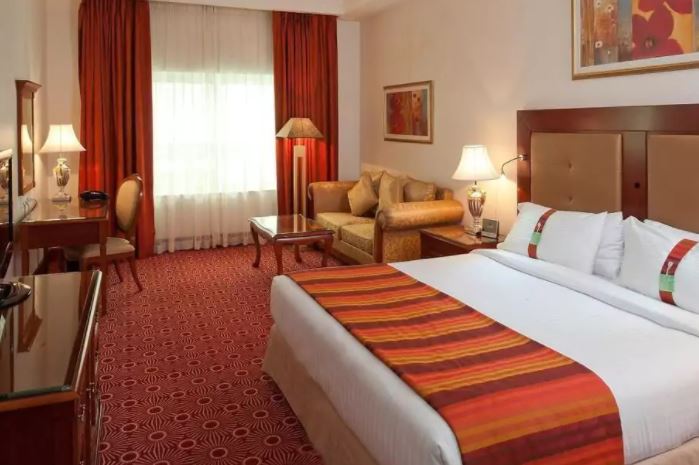 Holiday Inn Bur Dubai Interior6
