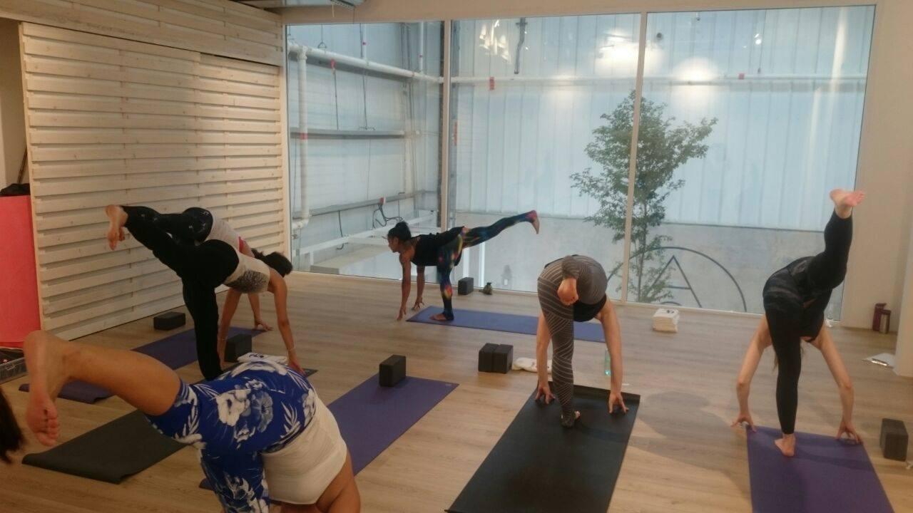 Urban Yoga 5